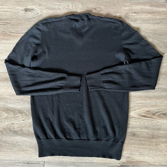 Men's V-Neck Black Sweater - Picture 4 of 4
